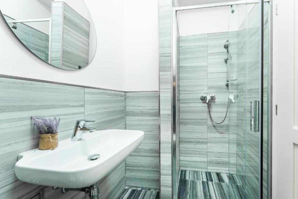 Nice Apartman In New Town Prague Apartment Luaran gambar