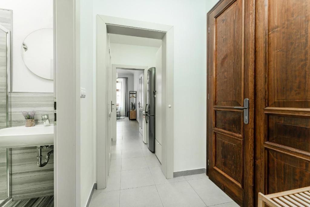 Nice Apartman In New Town Prague Apartment Luaran gambar